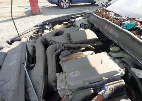 2015 Ford Fusion Hybrid Se z USA, uszkodzony, nr VIN 3FA6P0LU0FR307008